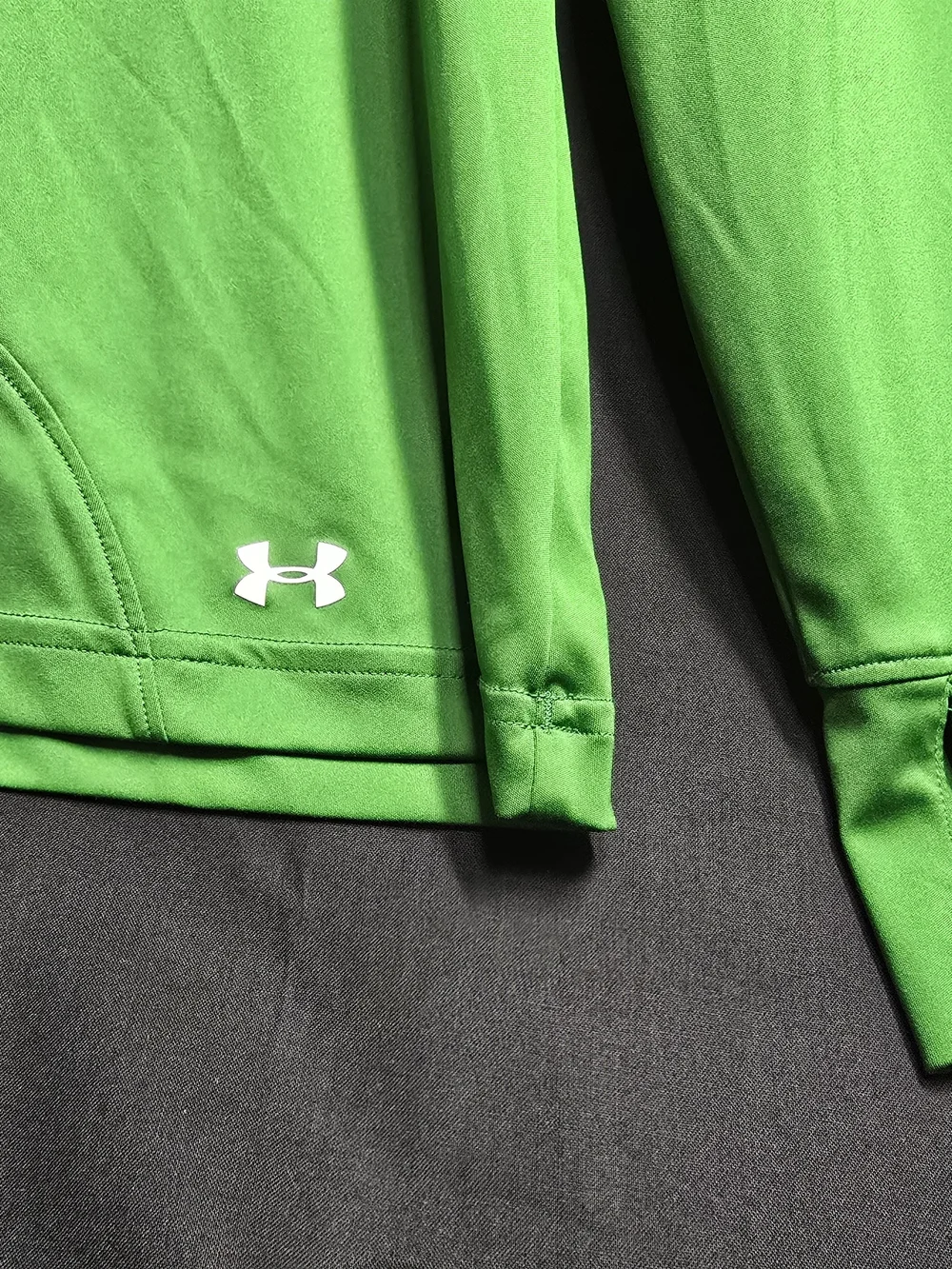 Under Armour Green Hooded Long Sleeve Top NWOT